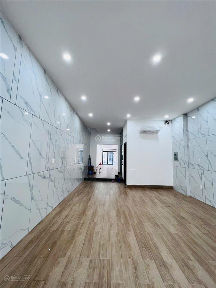Bán nhà đẹp mới xây 2 mặt tiền có thang máy tại khu đô thị lê hồng phong 2, phường nam nha trang