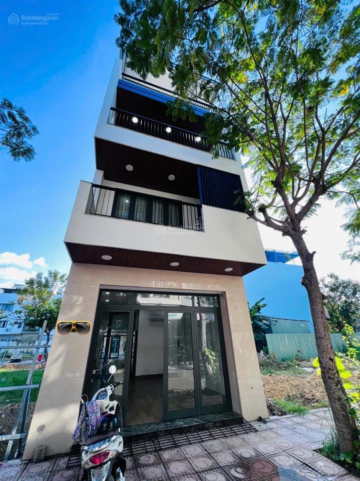 Bán nhà đẹp mới xây 2 mặt tiền có thang máy tại khu đô thị lê hồng phong 2, phường nam nha trang