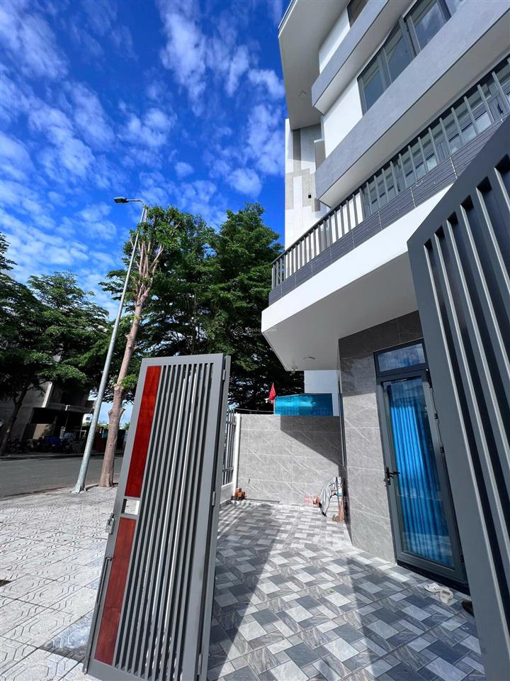 Bán nhà góc 2 mặt tiền mới xây 4 tầng có thang máy kđt an bình tân nha trang