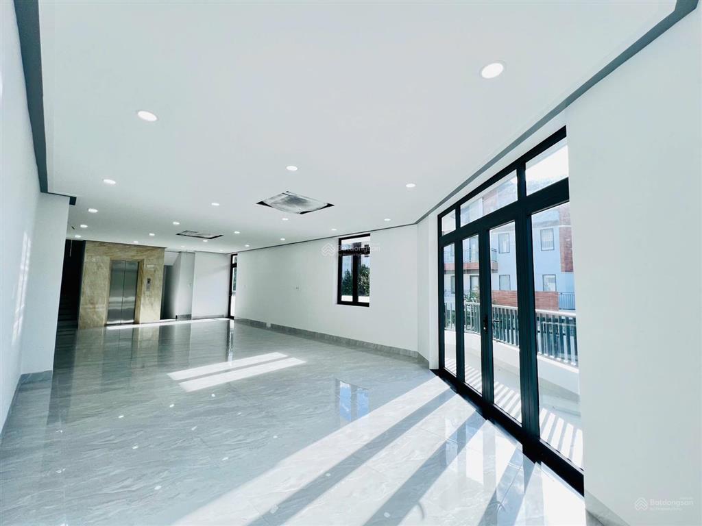 Bán nhà góc 2 mặt tiền mới xây 4 tầng có thang máy kđt an bình tân nha trang