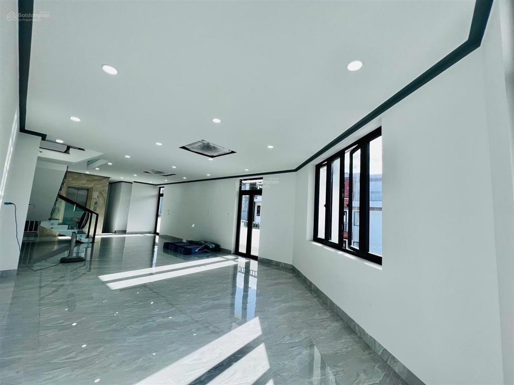 Bán nhà góc 2 mặt tiền mới xây 4 tầng có thang máy kđt an bình tân nha trang