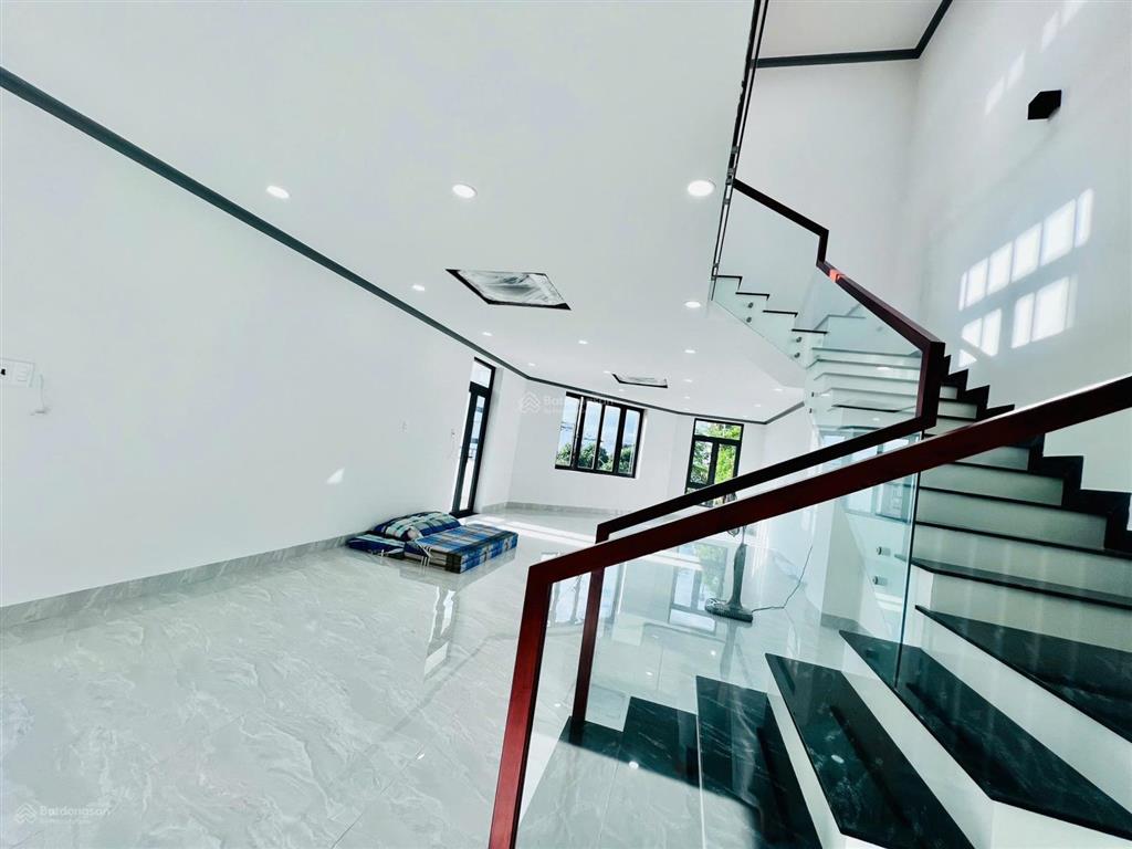 Bán nhà góc 2 mặt tiền mới xây 4 tầng có thang máy kđt an bình tân nha trang