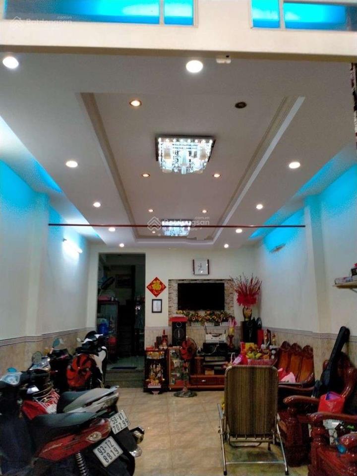 Nhà 3 tầng mặt tiền đường thông tây hội, dt 4m x 16m, nở hậu 4,5m  giá 7,7 tỷ tl