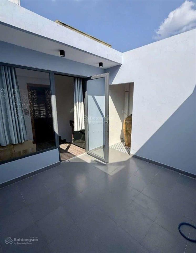 Nhà đẹp 4 tầng, đường 6m lê đức thọ  giá 6,7 tỷ tl