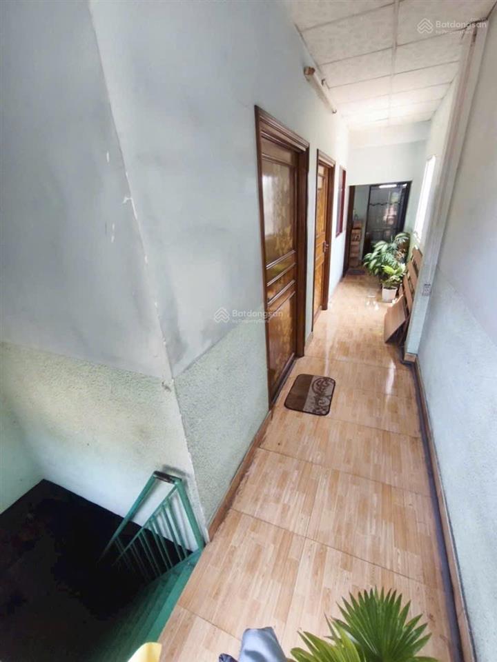 Nhà đẹp 2 tầng ô tô vào trong nhà giá tốt khu phố quyết thắng phường đồng hòa dĩ an