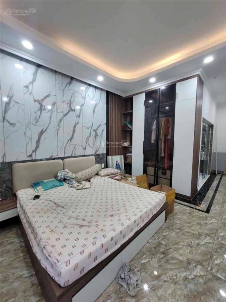 Nhà phú hồng thịnh giảm còn 6 tỷ