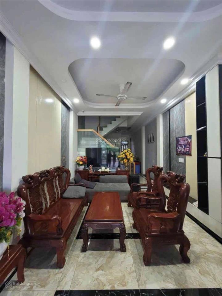 Nhà phú hồng thịnh giảm còn 6 tỷ