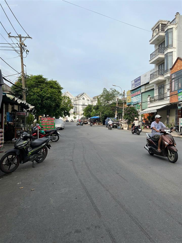 Bán nhà hẻm xe hơi dương quảng hàm p5 gv, dt 6.7x18m, c4, giá 16 tỷ thương lượng