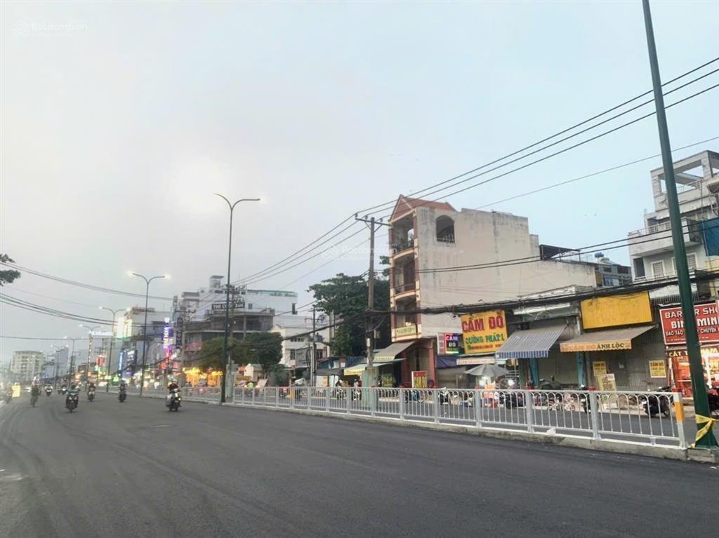 Bán nhà hẻm xe hơi dương quảng hàm p5 gv, dt 6.7x18m, c4, giá 16 tỷ thương lượng