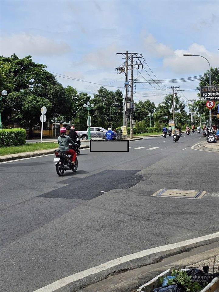 Bán nhà c4 góc 2mt hxh tân sơn, 5x20m