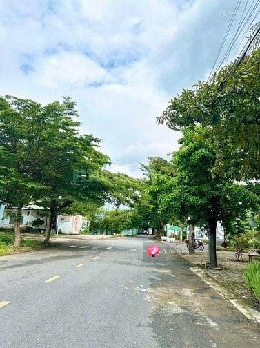 Bán gấp trong tuần  nền 8x20m(160m2) tại kdc thời báo kinh tế  hẻm 68 bưng ông thoàn  sổ cá nhân