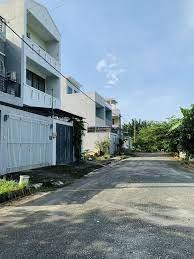 Bán đất nền biệt thự dự án kdc đông dương, đường bưng ông thoàn p phú hữu q9 dt 200m2 giá 8,1tỷ