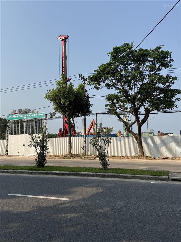 Bán dãy trọ 107m2 sát chung cư đường mê linh.  0911 720 ***