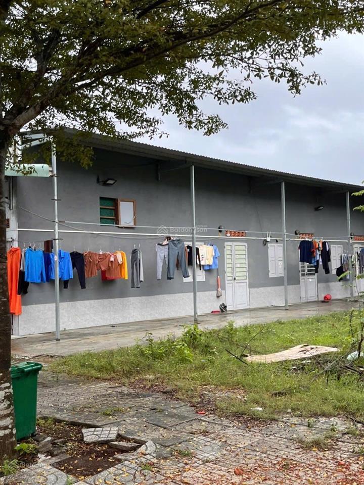 Bán dãy trọ 107m2 sát chung cư đường mê linh.  0911 720 ***