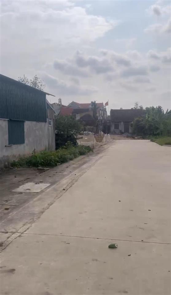 Bán lô góc 2 mặt tiền 172m2, giáp ba , đại xuyên giá 31tr/m2.