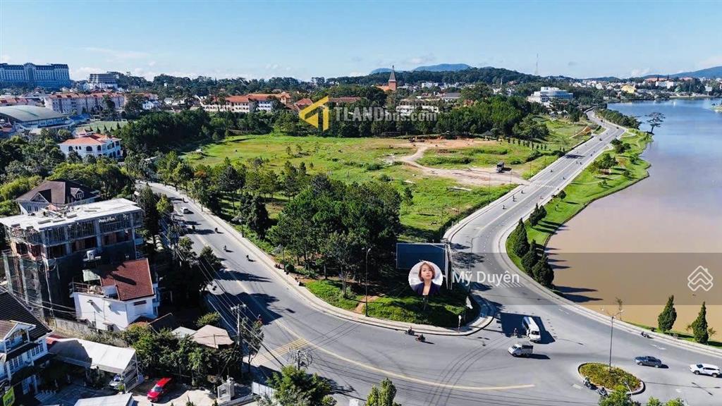 Cần bán đất có sẵn 5 căn homestay mặt tiền trạng trình 936m², cách hồ xuân hương 500m, 50 tỷ