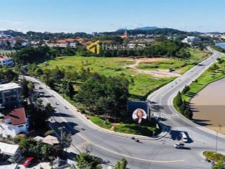 Cần bán đất có sẵn 5 căn homestay mặt tiền trạng trình 936m², cách hồ xuân hương 500m 52 tỷ