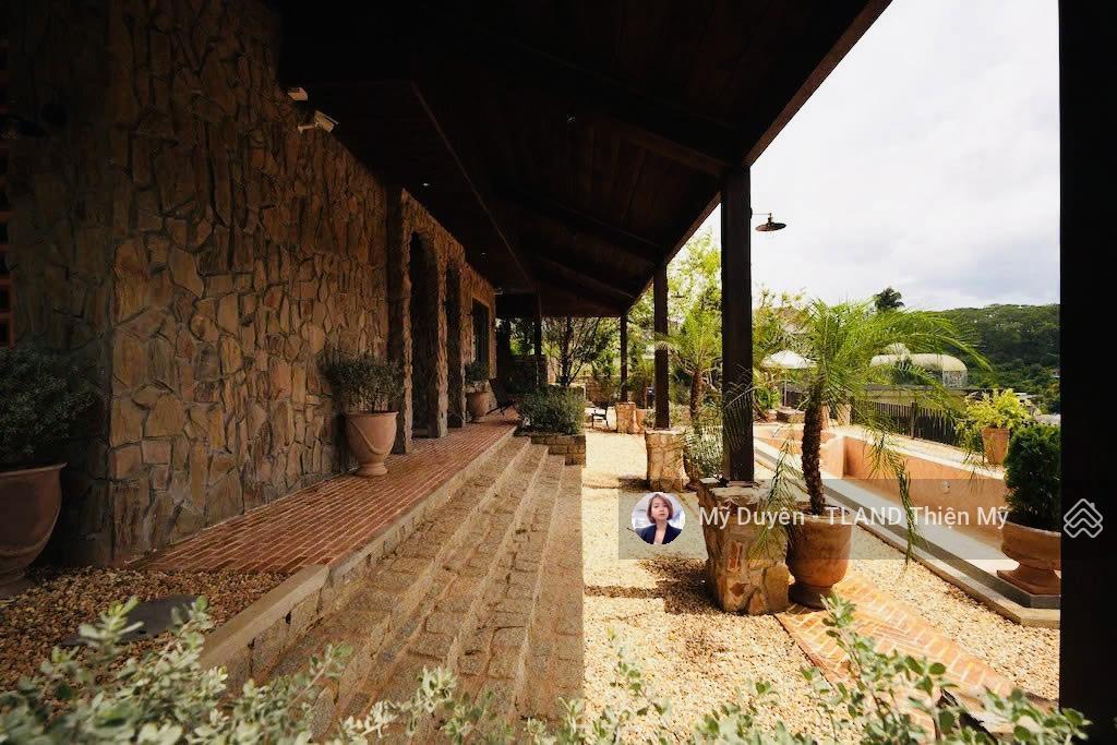 Chuyển hướng bán villa view chill rất nghệ mặt tiền hoàng hoa thám, p10, đà lạt, 1673m2, chỉ 40 tỷ