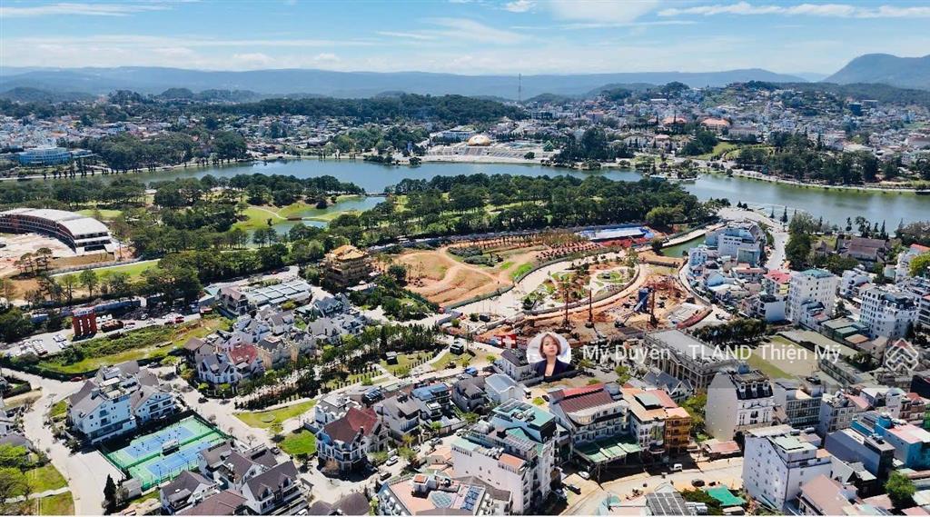 Hạ giá bán nhanh đất biệt thự khu villa sang xịn trung tâm đà lạt cạnh hồ xuân hương 345m2, 40 tỷ