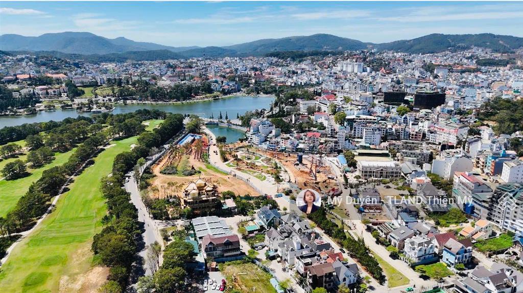 Hạ giá bán nhanh đất biệt thự khu villa sang xịn trung tâm đà lạt cạnh hồ xuân hương 345m2, 40 tỷ