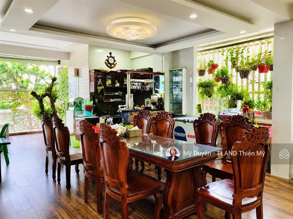 Hạ giá bán nhanh villa ngang 17m mặt tiền đồi yên thế view thông p10 đà lạt 212m2 chỉ 26 tỷ