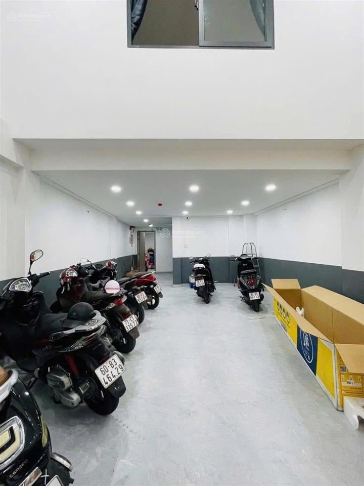 Hàng ngộp! chdv khu đh hutech 12.8 tỷ (18 phòng) 90m2, đang full phòng