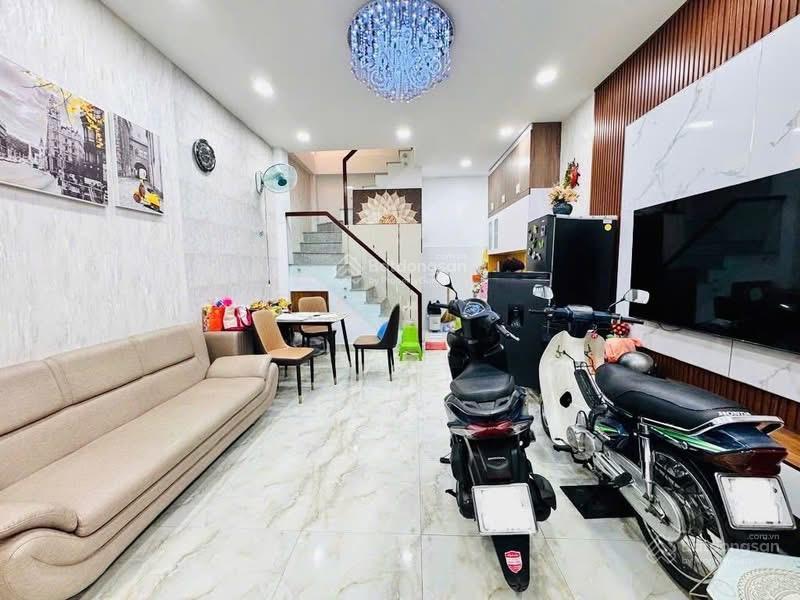 Kẹt tiền bán gấp! số 8 trần lựu 5 tỷ 2, 60m² (2 tầng), gần chợ bình khánh