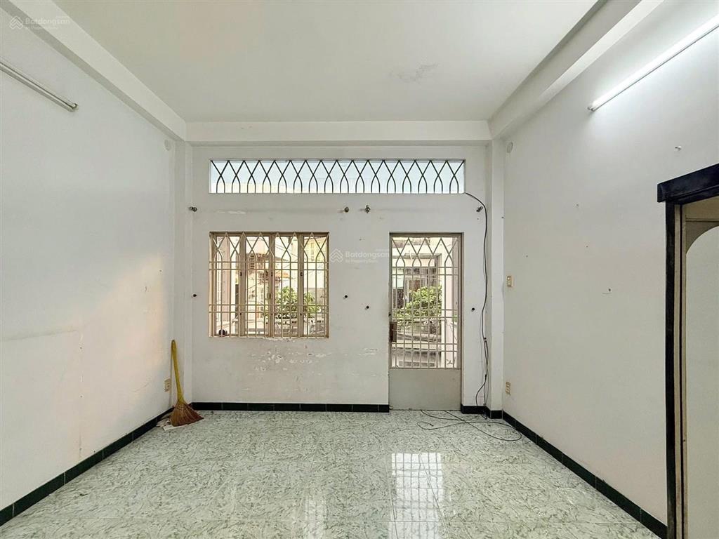 Kẹt tiền bán gấp! diên hồng 4tỷ688 (42m2), gần chợ bà chiểu, bình thạnh