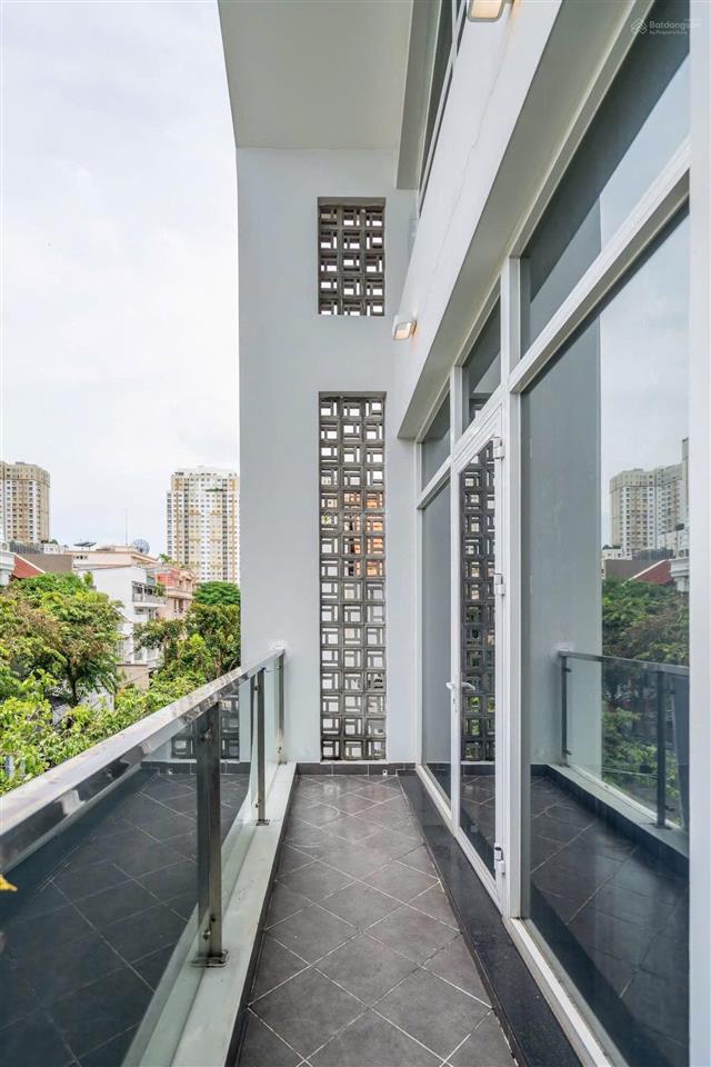 Kẹt tiền bán gấp! giá 4tỷ688 khu hoàng diệu 2 (80m2) nguyễn hữu hào, quận 4