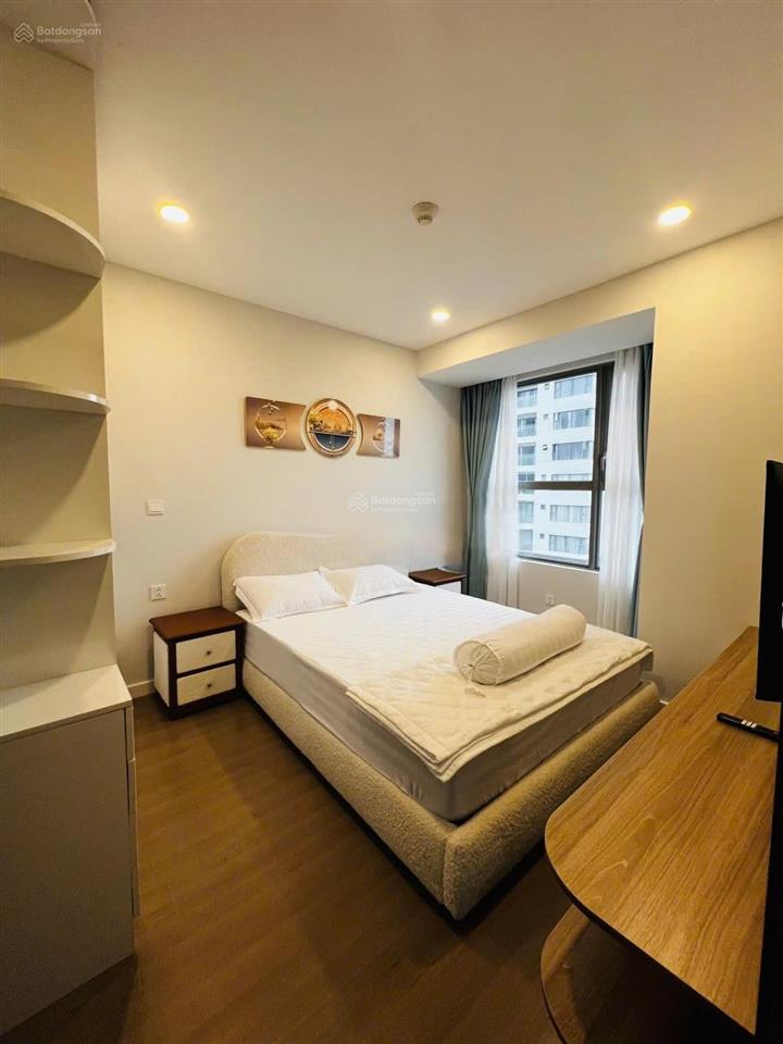 Kẹt tiền bán gấp! căn hộ the sun avenue (2pn) giá 3,688 tỷ diện tích 70m2, gần khu sala