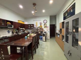 Diện tích 112 m2, ô tô ngủ trong nhà.giá10,7 tỷ.tang nhơn phú b quận 9