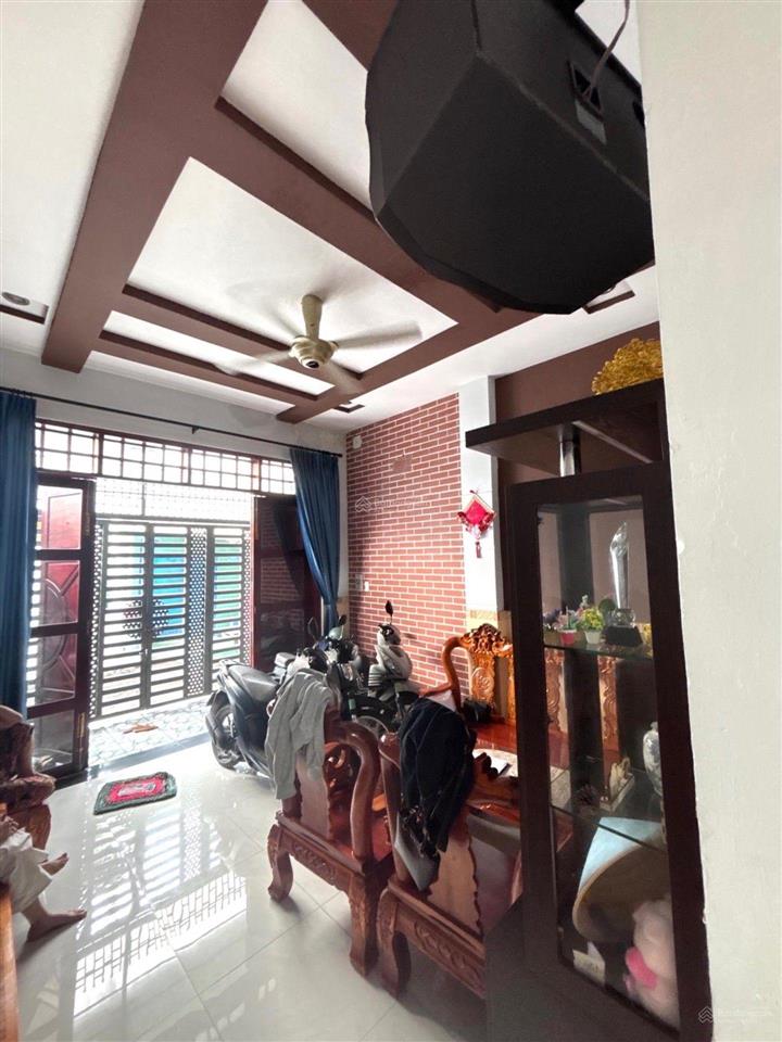 Nhà 3 tầng căn góc cực hiếm phân khúc giá 6 tỷ trung tâm p. trường thọ  nhà
 gồm 5pn 3wc thoáng