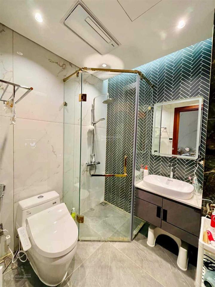 Rẻ duy nhất 1 căn! huỳnh thúc kháng, 65m2*8t thang máy vỉa hè phân lô ô tô tránh kd đỉnh dt 1tỷ/năm