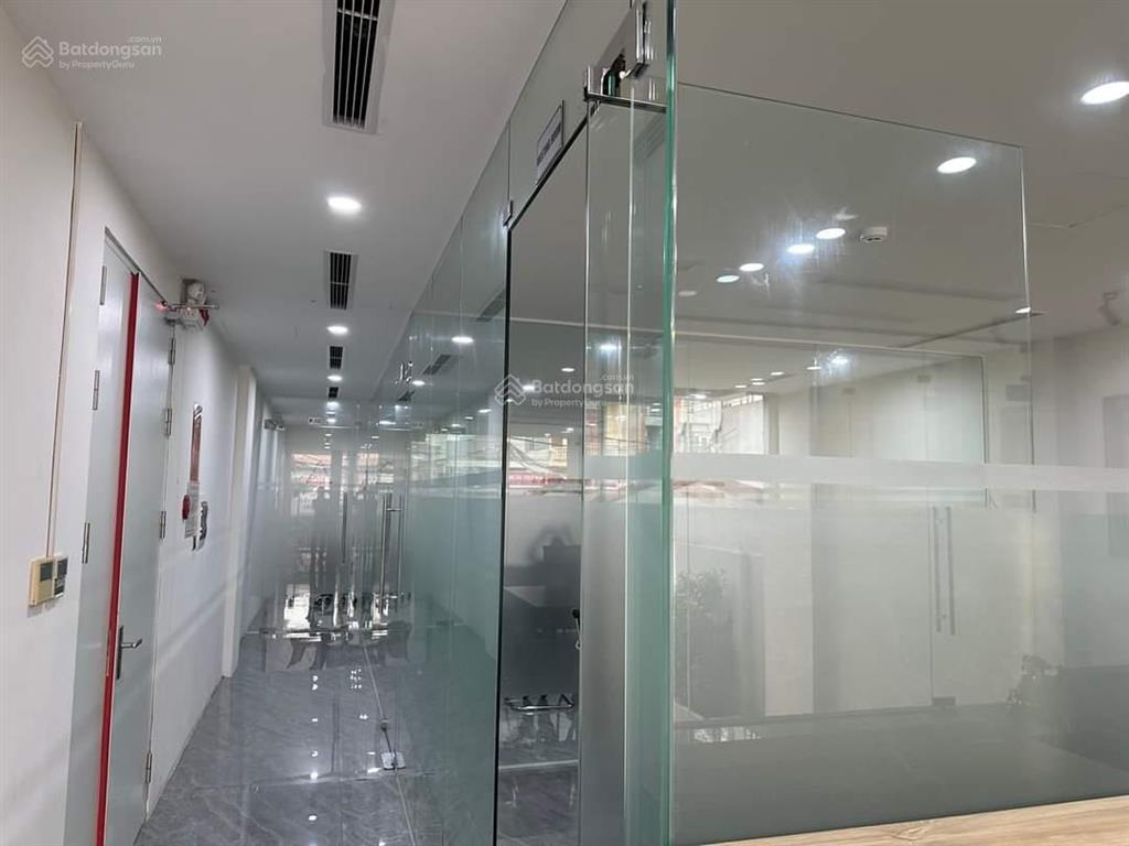 Tôi bán nhà liền kề nguyễn tuân 3 ô tô tránh vỉa hè 5m kd đỉnh dt 1 tỷ/năm 80m2*6t thang máy tl sâu