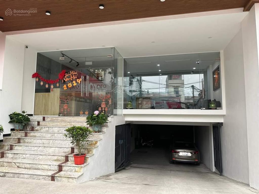 Tôi bán nhà liền kề nguyễn tuân 3 ô tô tránh vỉa hè 5m kd đỉnh dt 1 tỷ/năm 80m2*6t thang máy tl sâu