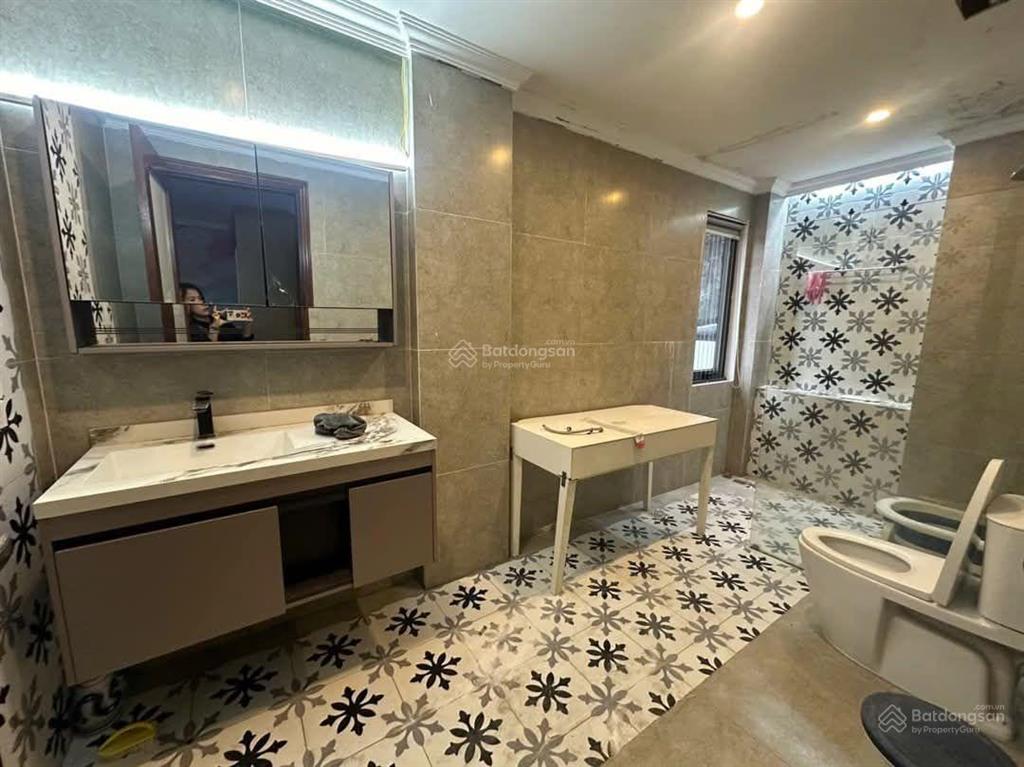 Độc rẻ! tòa nhà vp nguyễn tuân 80m2*6t thang máy, mt khủng 5m oto tránh vỉa hè 5m kd đỉnh dt 1.5 tỷ