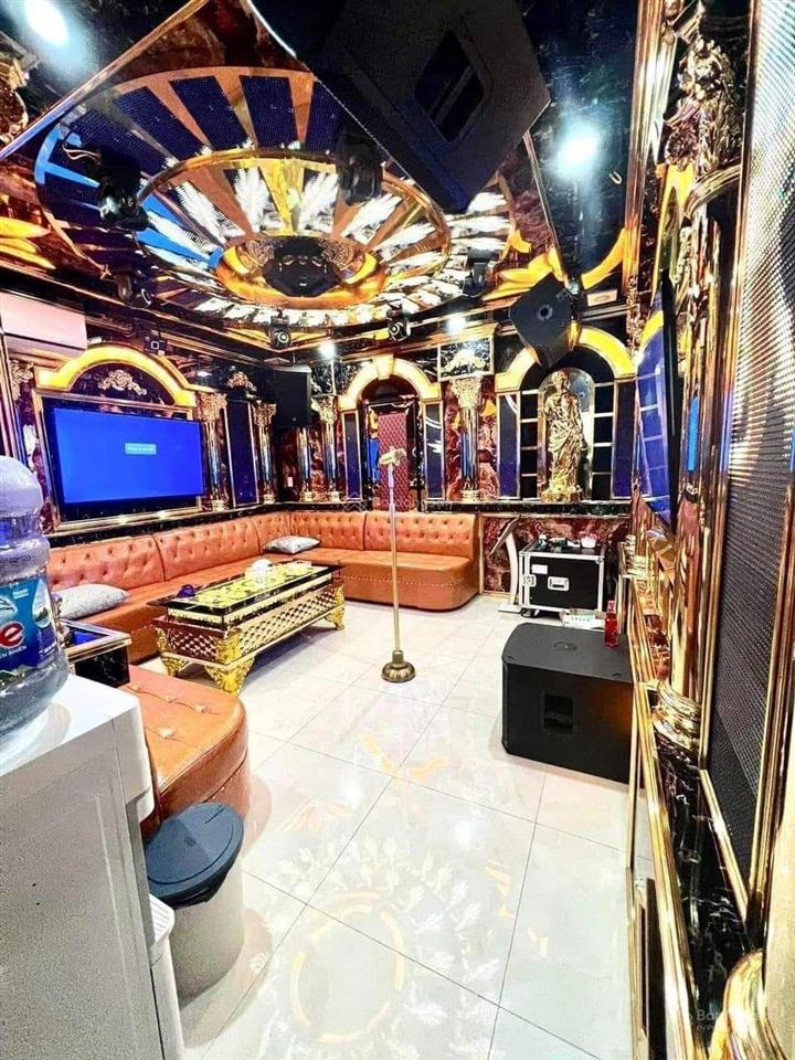Giá hợp lý! kim mã tòa nhà 8t thang máy ô tô tránh vỉa hè 5m, view hồ kd dt 1 tỷ/năm 60m2*8t, mt 5m