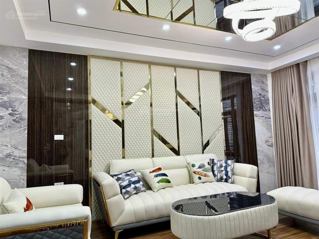 Giá đầu tư! vạn bảo phân lô ô tô tránh vỉa hè 2 bên 55m2*6t thang máy nội thất xịn kd dt 900tr/năm