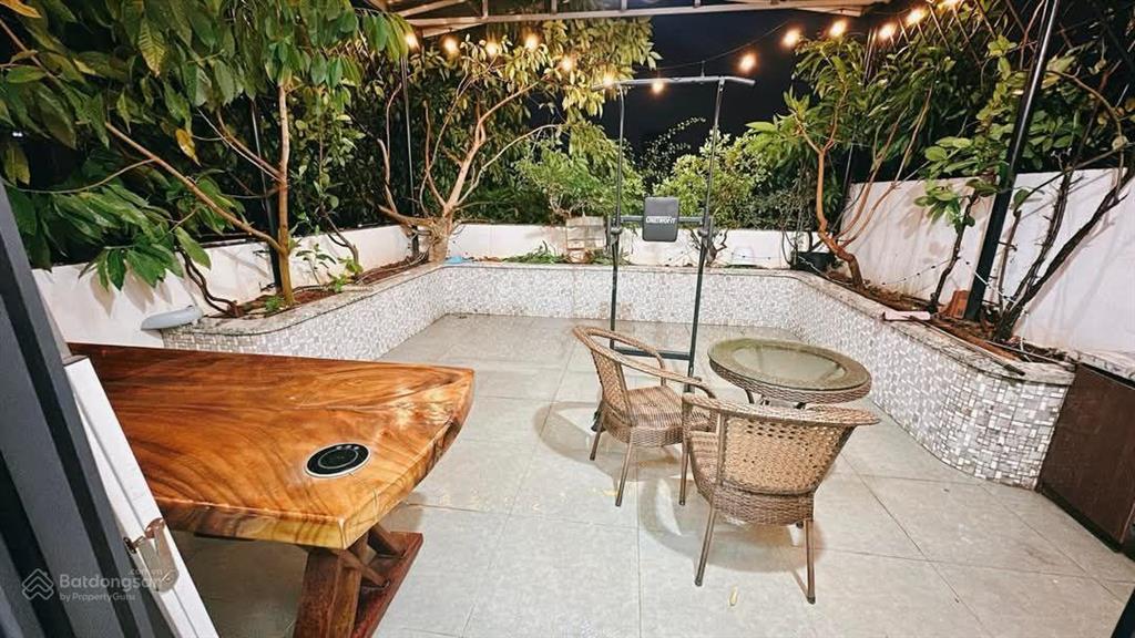 Tòa nhà nguyễn chí thanh, ô tô tránh, 2 thoáng,mới tinh, kd đỉnh kết hợp ở sướng, 65m2*8t thang máy