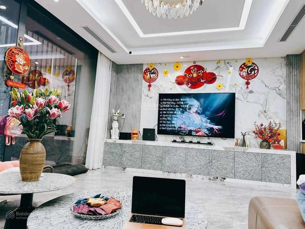 Tòa nhà nguyễn chí thanh, ô tô tránh, 2 thoáng,mới tinh, kd đỉnh kết hợp ở sướng, 65m2*8t thang máy