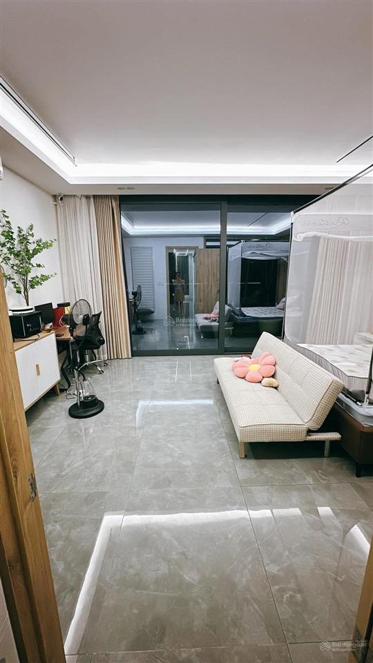 Tòa nhà nguyễn chí thanh, ô tô tránh, 2 thoáng,mới tinh, kd đỉnh kết hợp ở sướng, 65m2*8t thang máy