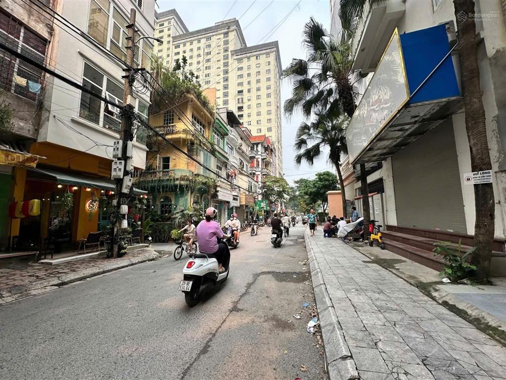 Giá hợp lý! nguyễn văn huyên phân lô 3 ô tô tránh vỉa hè 5m, 90m2*6t cực đẹp kd đỉnh dt 1 tỷ/năm