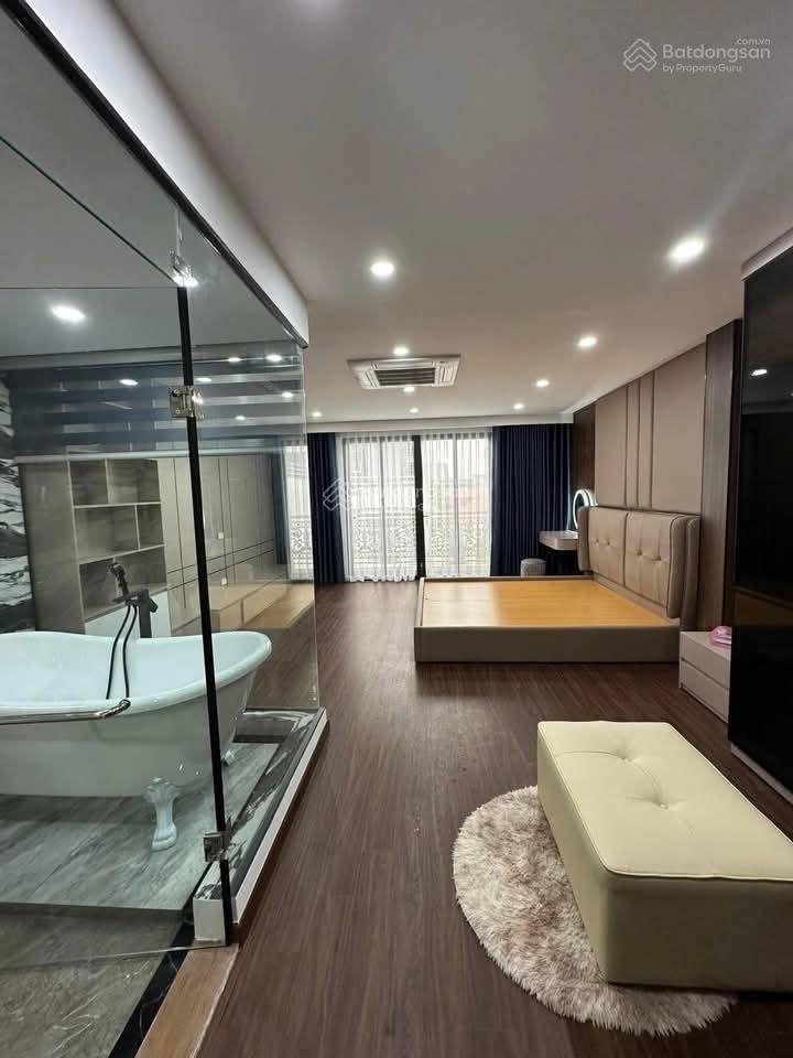 Hàng kín! láng hạ phân lô ô tô tránh vỉa hè, 75m2*8t thang máy mới cứng, kd sầm uất, dt 1,5 tỷ/năm