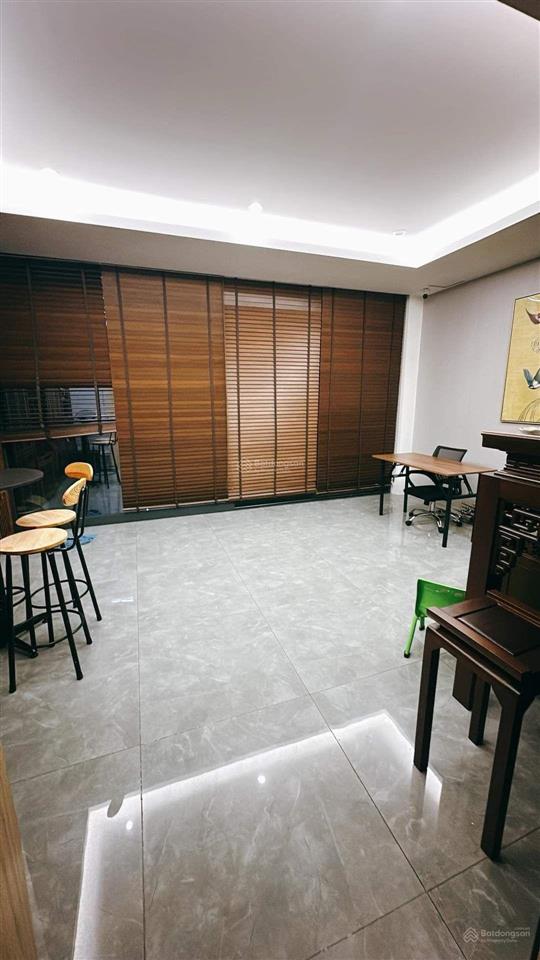 Giá hợp lý! trần duy hưng phân lô ô tô dừng đỗ vỉa hè 70m2*8t thang máy có pccc kd đỉnh dt 1 tỷ/năm