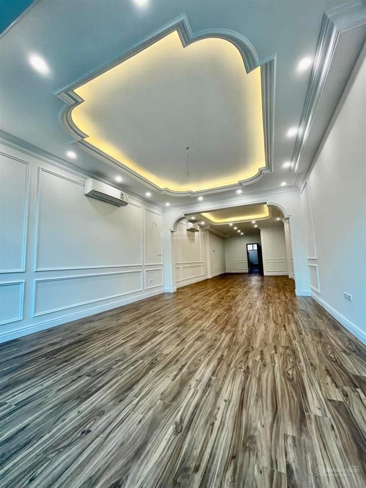 Siêu rẻ! tòa nhà vp hoàng đạo thúy mới cứng 2 ô tô tránh vỉa hè 70m2*8t thang máy kd dt 1,2 tỷ/năm