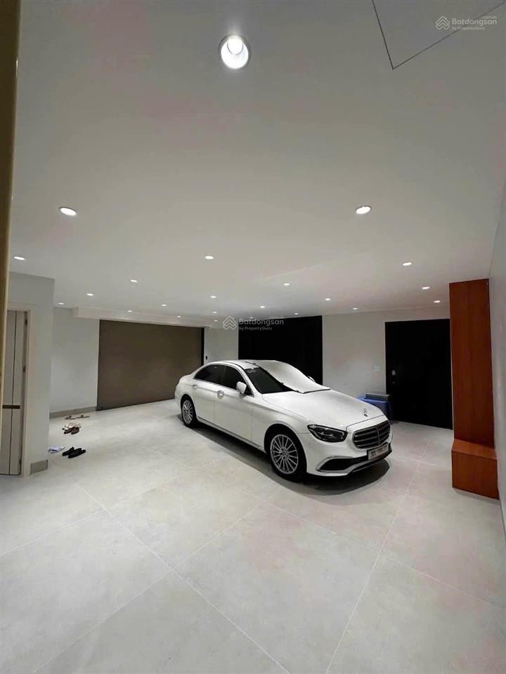 Lô góc phố đào tấn, 2 mặt ngõ, oto tránh vỉa hè, nội thất châu âu, thang máy nhập, kd đỉnh, 68m2*7t
