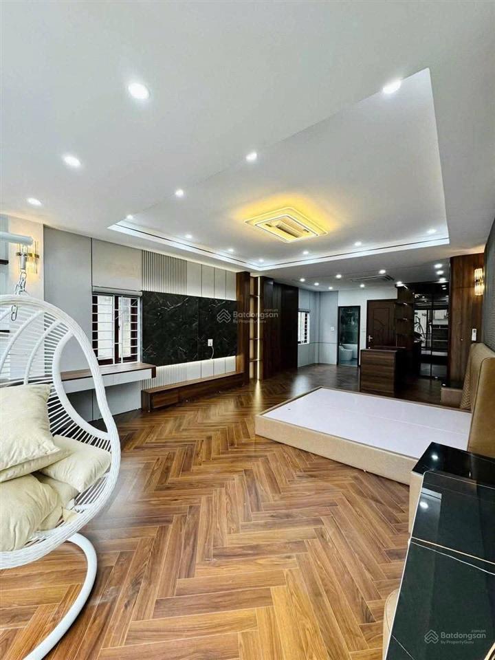 Toà văn phòng thái hà, 2oto tránh, vỉa hè, ngõ thông kd, 80m*7t thang máy, mặt tiền 5m, dt 1tỷ/năm