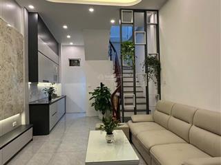 Bán nhà thuỵ khuê  đẹp ở ngay  thoáng sáng gần phố  trước nhà 2.5m giá chỉ 7.75 tỷ