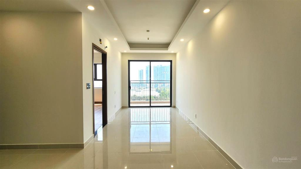 Cho thuê căn nhà trống, 2pn2wc, có rèm sẵn, giá chỉ 9 triệu, vào liền được, xem nhà 24/7