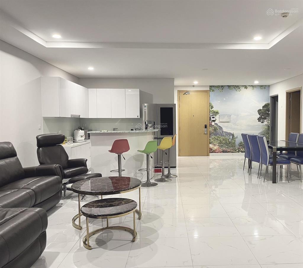 Cho thuê gấp căn 3pn2wc, 115m2, full nội thất, giá chỉ 18 triệu.  hỗ trợ xem nhà 24.7